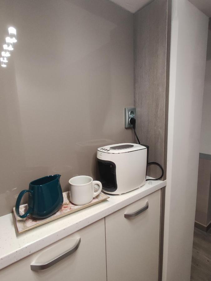 Midtown Apartment Орадя Экстерьер фото